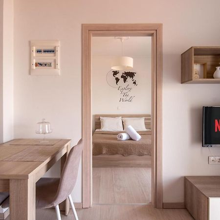 Minimalist Apartments W/ View Salonicco Esterno foto