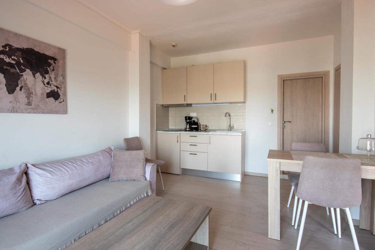 Minimalist Apartments W/ View Salonicco Esterno foto