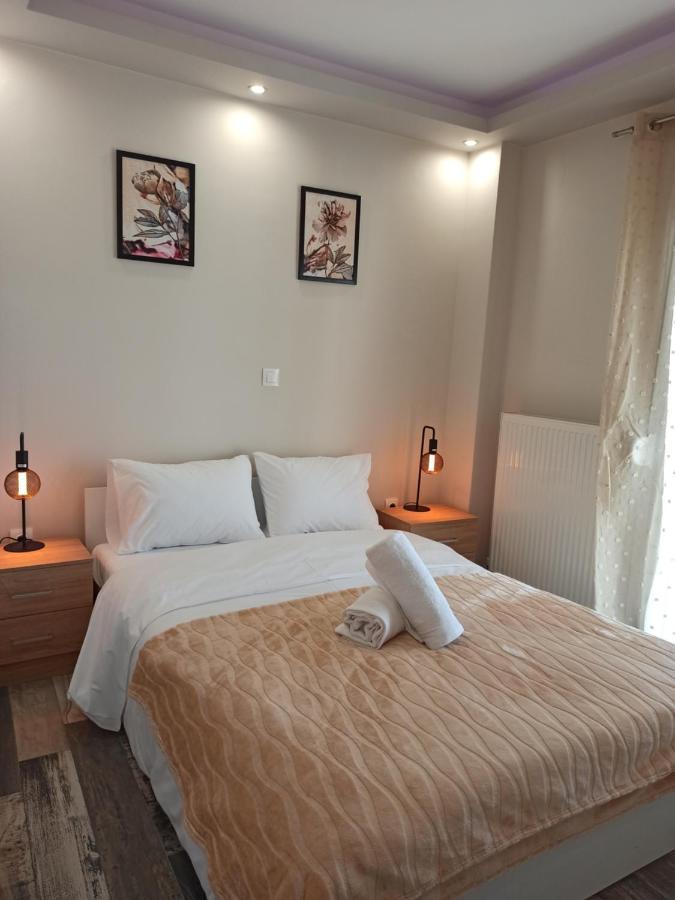 Minimalist Apartments W/ View Salonicco Esterno foto