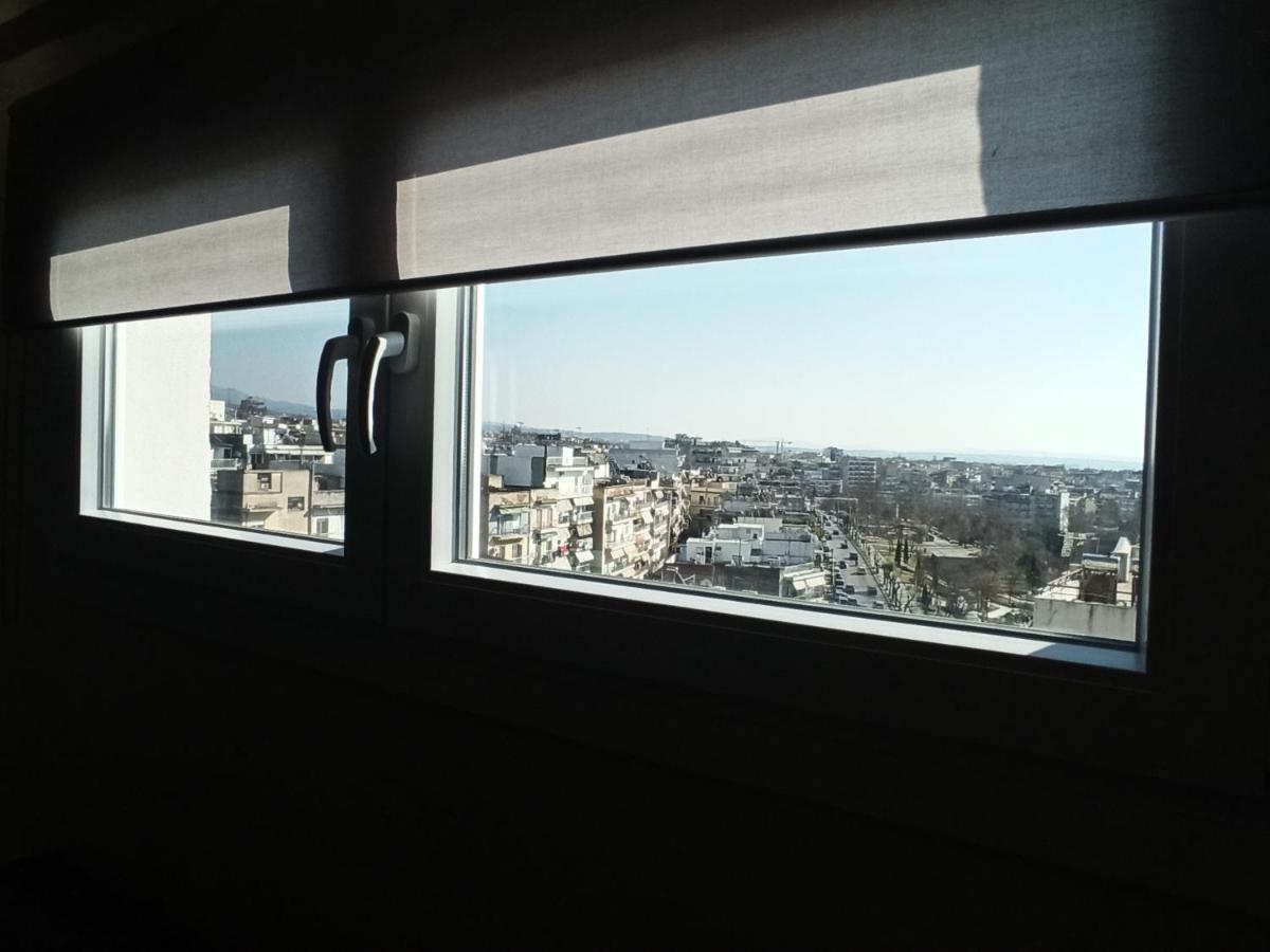 Minimalist Apartments W/ View Salonicco Esterno foto