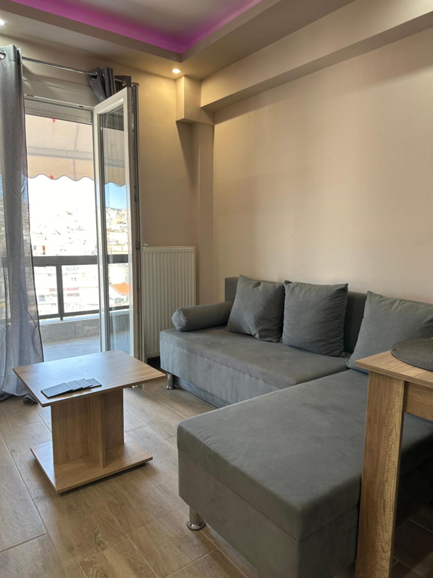 Minimalist Apartments W/ View Salonicco Esterno foto
