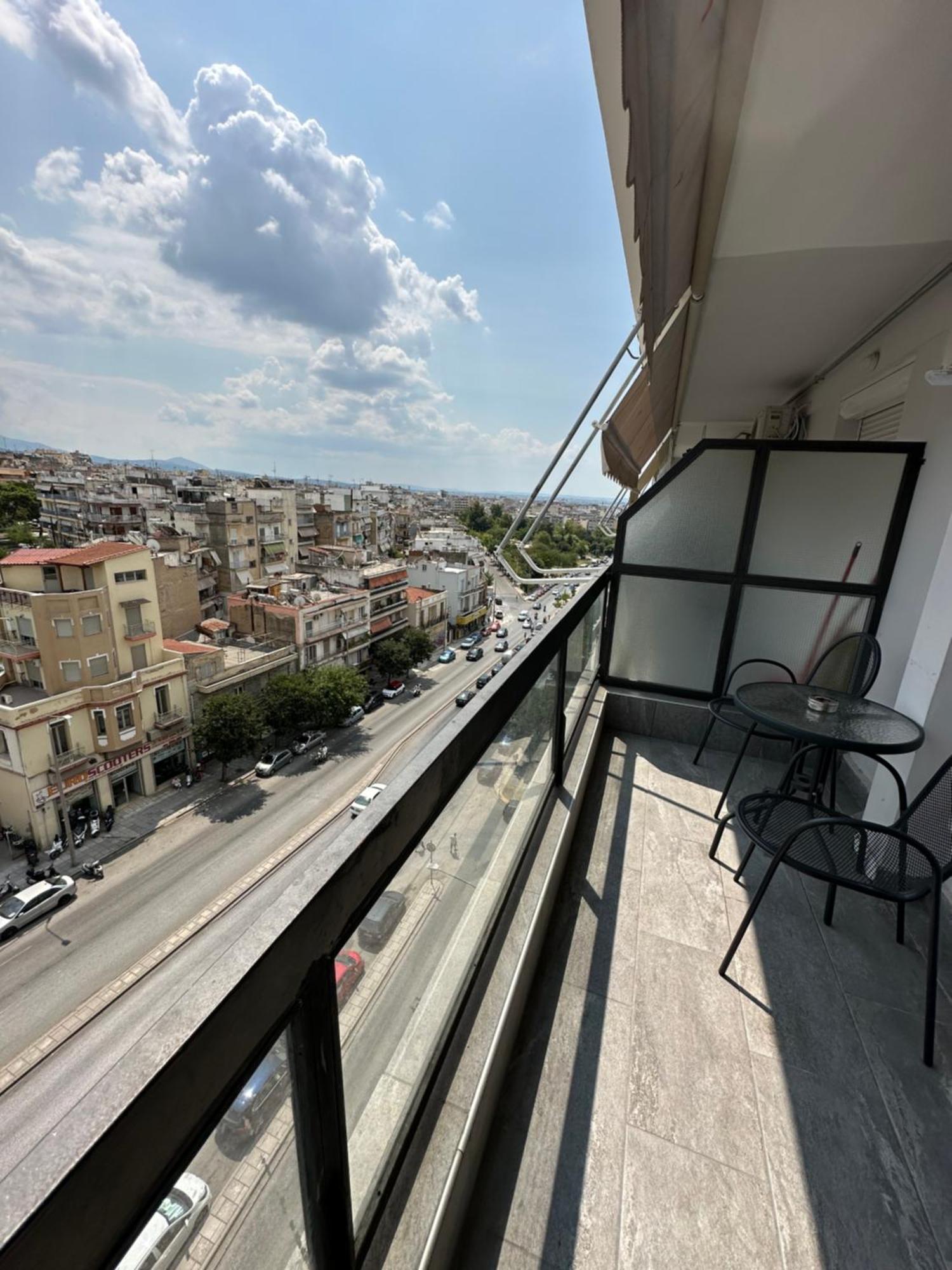 Minimalist Apartments W/ View Salonicco Esterno foto
